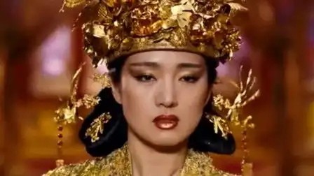 表情满城尽带黄金甲周润发巩俐刘烨同台飚戏,展开华丽的宫廷斗争表情
