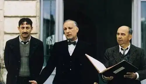 天翼视讯丨即使有可以改变人生的老师,也无法取下有色眼镜
