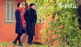 她脱过,他也脱过,她俩走到一起了
