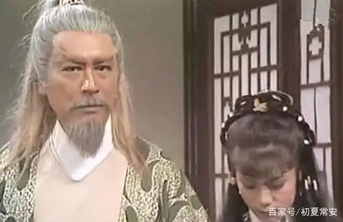 被谢贤暴扇,周润发甘愿当陪衬,敢把成龙打吐血,这个人就是曾江