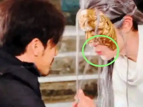 山河令引出镇魂新花絮白宇玩头发,朱一龙对他飞吻