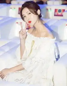 江疏影恋爱先生剧照红唇