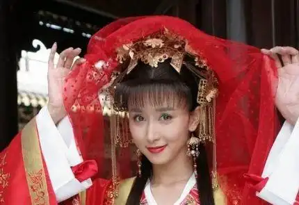 楚留香传奇女配角苏蓉蓉石观音嫁富豪,而她们还在圈内奔波