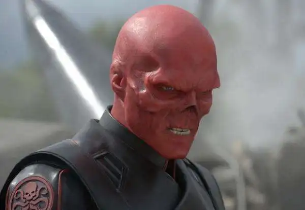 复仇者联盟3这个角色其实已被偷换角因为他被访问的一句话