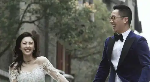 34岁的张雨绮为什么总离婚看了这些照片就明白了
