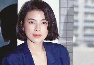 张学友老婆年轻时旧照曝光,终于知道为什么张学友会不顾一切娶她
