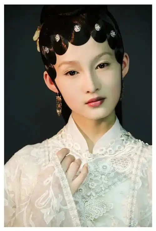 李少红,你到底有多讨厌红楼梦
