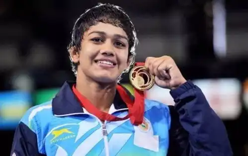 传奇真实上演摔跤吧爸爸阿米尔汗原型侄女亚运摔跤夺冠比电影还励志
