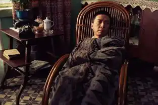 警察偶尔停下的步,绝不是负能量
