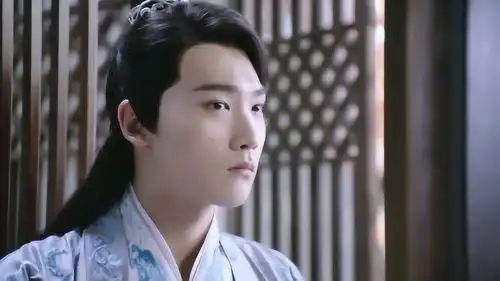 双世宠妃2曲小檀说话冲撞墨连城,墨连城认定曲小檀得了失心疯
