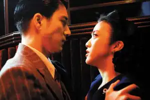 打电话要监听清场拍情戏戒严为保密