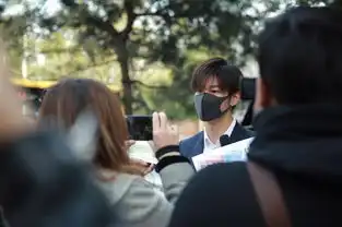 演员王嘉现身朝阳法院起诉无良剧组压榨演员