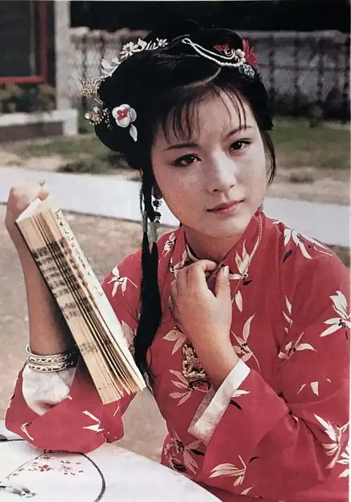 1987年陈晓旭欧阳奋强主演央视版电视剧红楼梦剧照欣赏