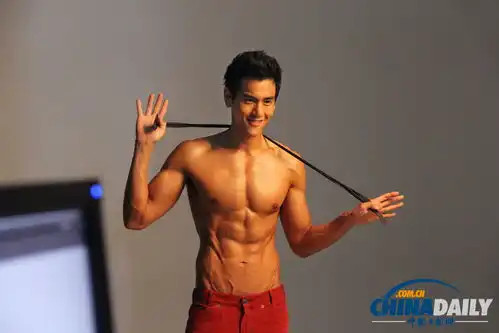 盘点娱乐圈肌块男开启男色时代2.0