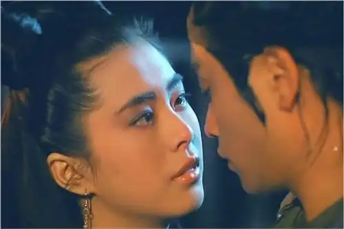 明朝奇事秀才赶考遇到一具女尸,好心安葬后女鬼托梦告诉考题