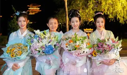 梦华录终于杀青刘亦菲柳岩林允甜蜜合影,陈晓古装风度翩翩