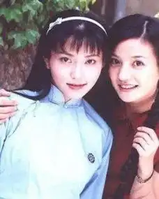 情深深雨蒙蒙里的方瑜33岁婚纱下葬,香妃的死最令人惋惜
