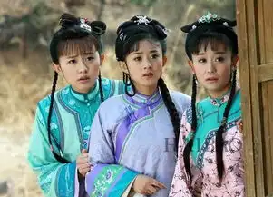 黑到深处自然粉小骨十年路人甲终成时尚咖新浪黑龙江时尚
