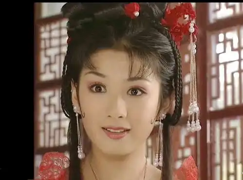 论造型的重要性,明明同一位女演员,绝世美人和普女就在一线之间