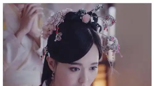 满头金簪古代贵族造型佟丽娅好看,李沁颜王,热巴冷艳
