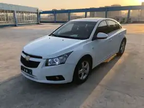 2011年6月二手雪佛兰科鲁兹1.6lse手动变形金刚版价格4.36万元