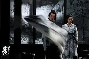 影关晓彤郑恺戏份杀青晒与导演张艺谋合照

