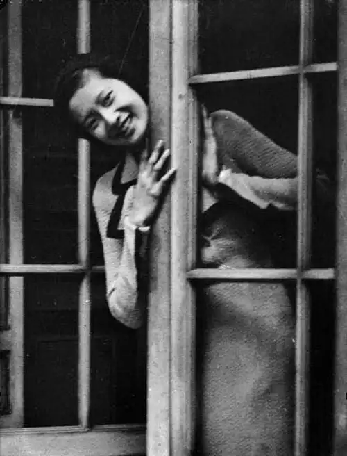 越南末代皇后被称为亚洲最美女人,皇帝还为她打破百年惯例
