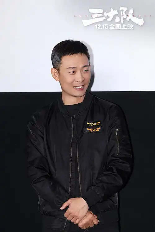 电影三大队首映礼任务完成警察感动落泪力赞细节鲜活有血有肉