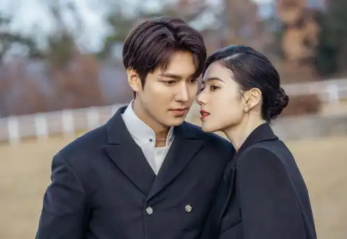 韩流霸主李敏镐迷倒朴敏英,拿下裴秀智,却被曝恋上大23岁人妇
