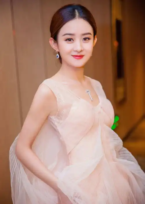 冯绍峰近照曝光,婚变传言不攻自破,网友纷纷表示算你有良心
