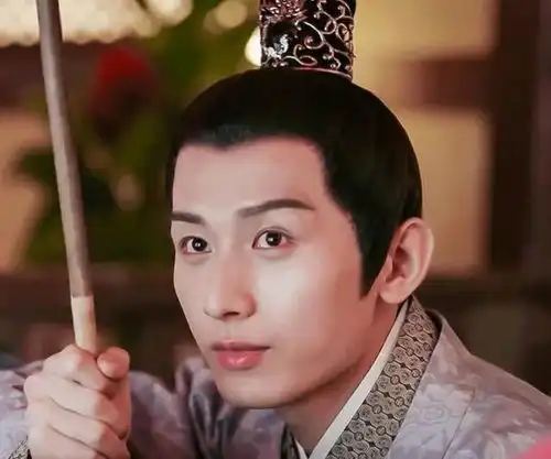 成毅掉粉口碑下滑,后续作品争议大,被骂那么久的袁冰妍其实赢了
