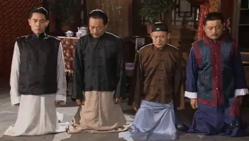 他是山东宏济堂的创始人,也是大宅门白景琦的原型,他叫乐镜宇