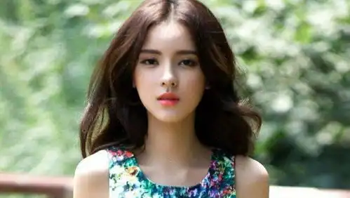 扎堆双男主剧不再新鲜,张予曦主演的一部双女主剧,未播先火