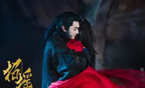 招摇完美收官粉丝不舍摇篮cp
