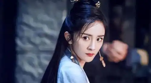 34岁杨幂再添古装虐恋剧,与男主同框甜到众人,又是大热剧预定了
