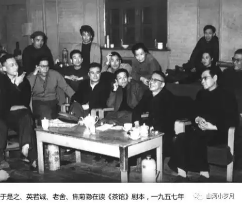 一个进过监狱演过末代皇帝的文化部副部长
