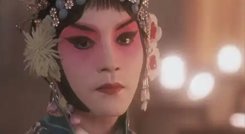 曾经的小帅虎,后出演还珠格格,如今47岁陈志朋,反串穆桂英
