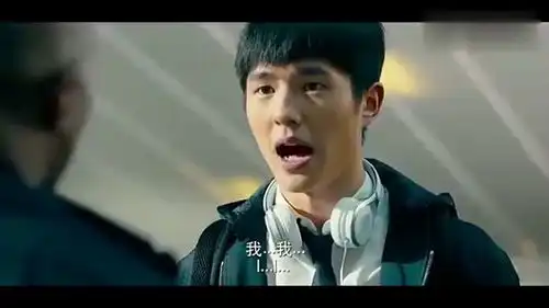 唐人街探案2刘昊然去国外办签证,把签证员气的直飚东北话
