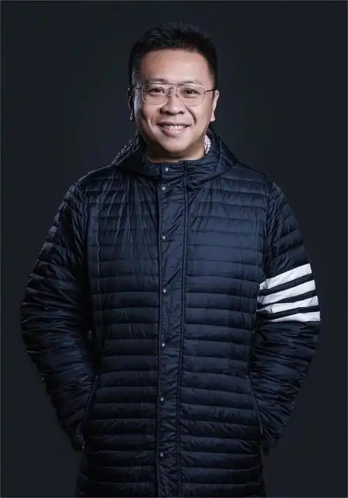 狂飙收官导演徐纪周如果不叫狂飙,我想叫它70后