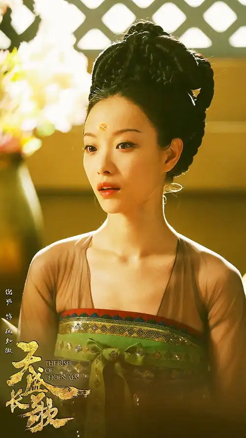 10位85后女星首部古装造型赵丽颖青涩甜美杨幂灵动可爱,完胜90后当红小花
