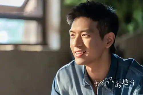 刘亦菲的演技李现的笑容,去有风的地方首播口碑两极化