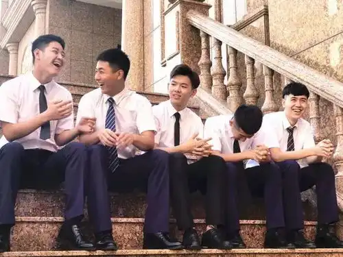 致我们一起走过的青春