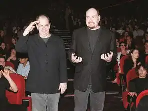 黑客帝国导演沃卓斯基兄弟现变姐妹