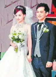 揭秘琼瑶女郎婚恋现状刘威葳海边浪漫大婚