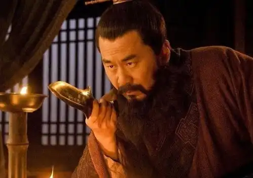 而立之年的彷徨30到40岁的曹操刘备孙权,都在做什么
