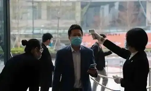 疫情期间,人脸识别实现智能安全防控
