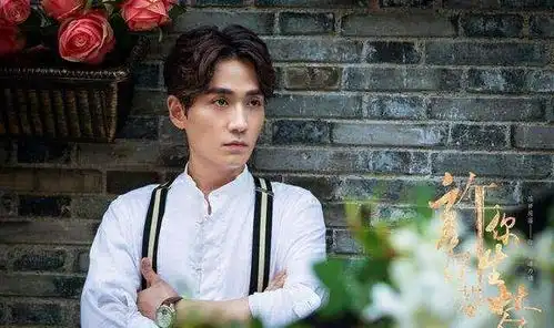 亲爱的自己收视评分下跌,朱一龙刘诗诗被质疑扛不起收视
