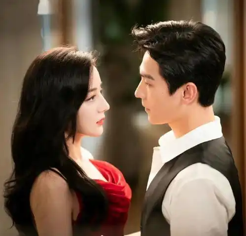 荣耀夫妇成今年最热cp,迪丽热巴杨洋颜值太高,两人简直太配了