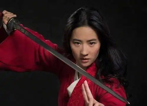 先被李冰冰抢风头,花木兰又要网播,刘亦菲好莱坞之路太难
