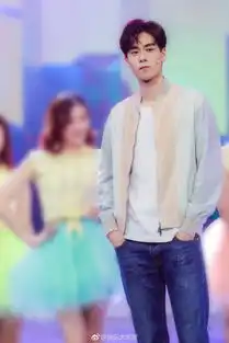 组图胡一天快本变身行走的画报休闲装扮少年气满满
